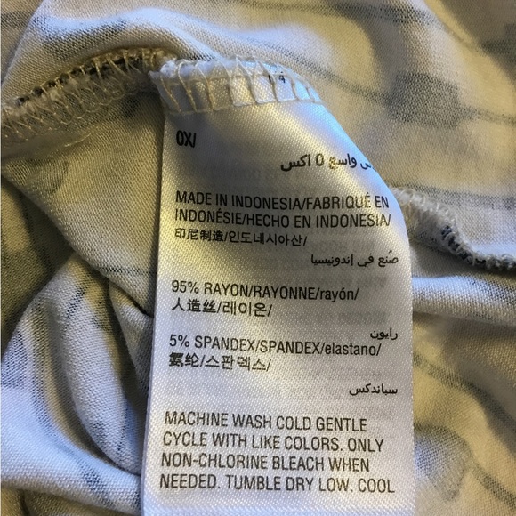 JM Collection Black & Cream 0X Patterned Top short sleeve scoop neck, dressy - Picture 4 of 7